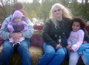 Becky, Alyssah, mom, and Leelee